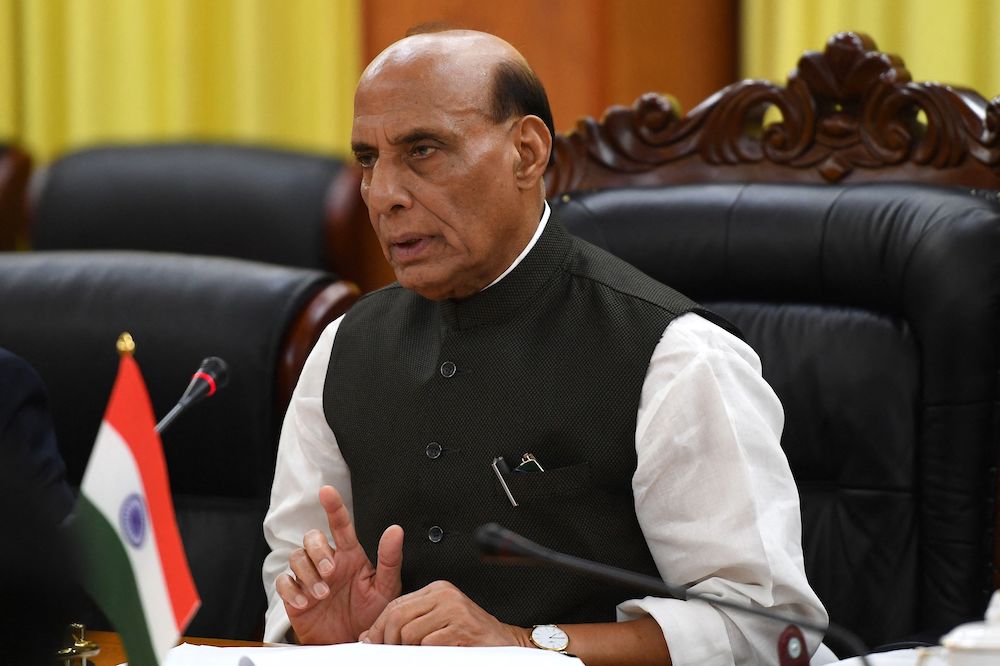 Indian defense minister visits Russia to strengthen military ties