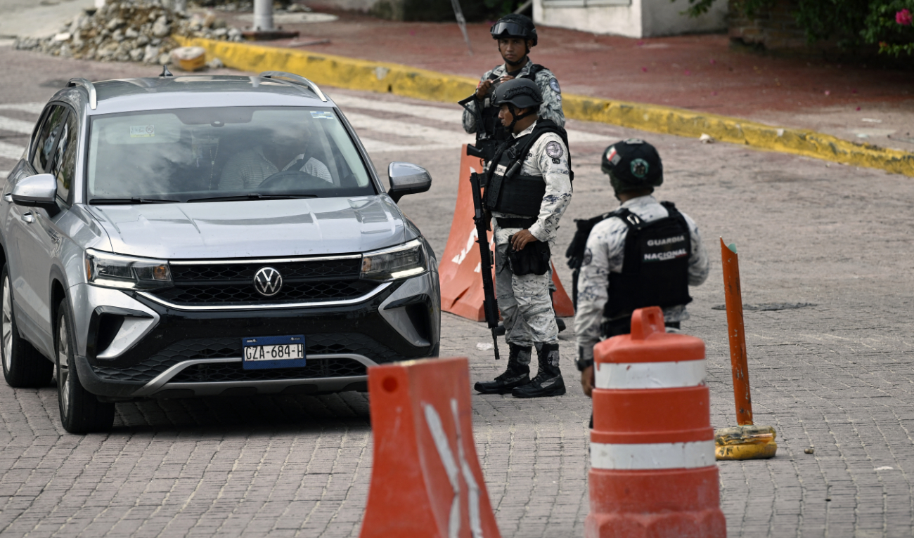 Members of the National Guard stand at a checkpoint in Acapulco, Guerrero state, Mexico, on September 10, 2024. (AFP/File)