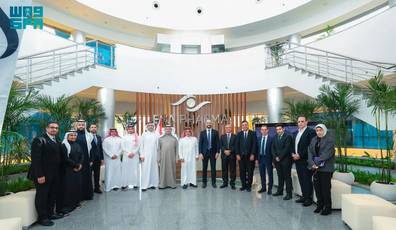 Deputy Minister of Industry and Mineral Resources for Industrial Affairs Khalil bin Salamah meeting with officials from Eva Pharma. SPA
