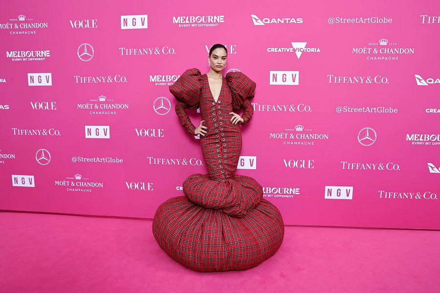 Shanina Shaik showed off a dress by Melbourne-based designer Jarrod Reid. (Getty Images)