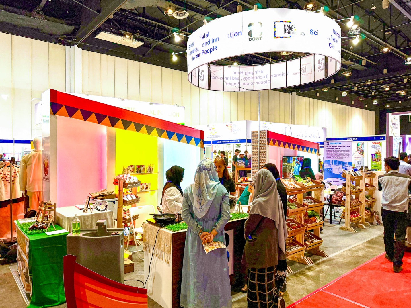Women browse through the Halal Expo Philippines held on November 2024 at the World Trade Center Manila. (Department of Trade and Industry)