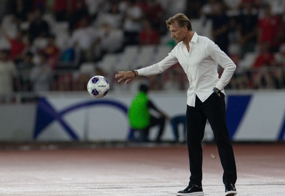 Herve Renard has a tricky test to get the balance right at the Gulf Cup: achieve results while also looking ahead to the World Cup qualifiers. (X/@SaudiNT_EN)