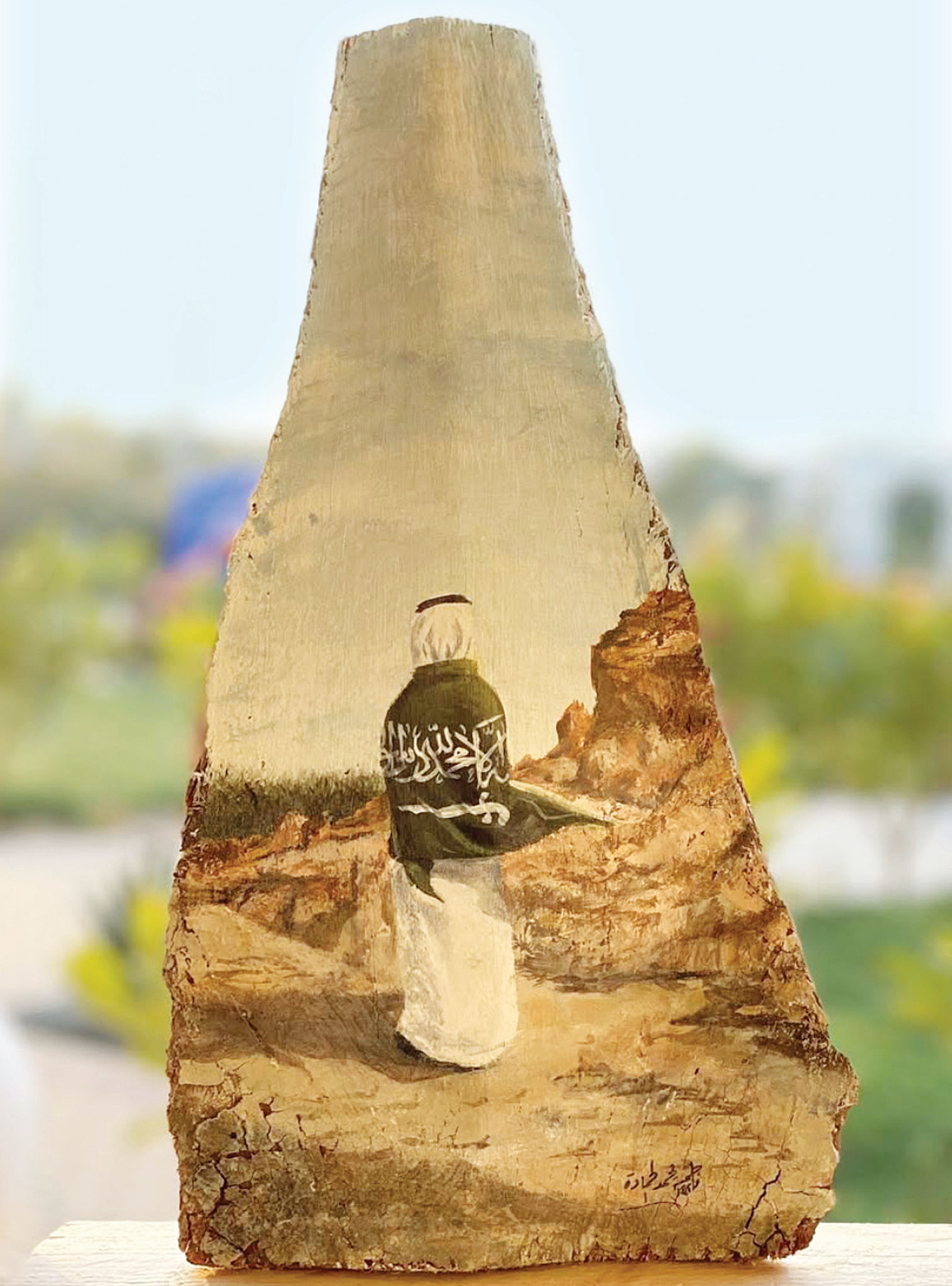 Some of Fatima Al-Hammada’s artworks on palm fronds. (Instagram/@fatima.ksa)