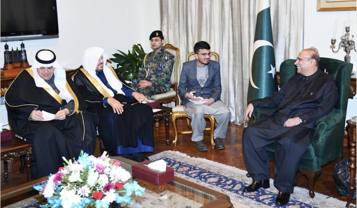 Saudi Shoura Council Speaker Abdullah bin Mohammed Al-Sheikh holds talks with Pakistan’s President Asif Ali Zardari in Islamabad. (Supplied)