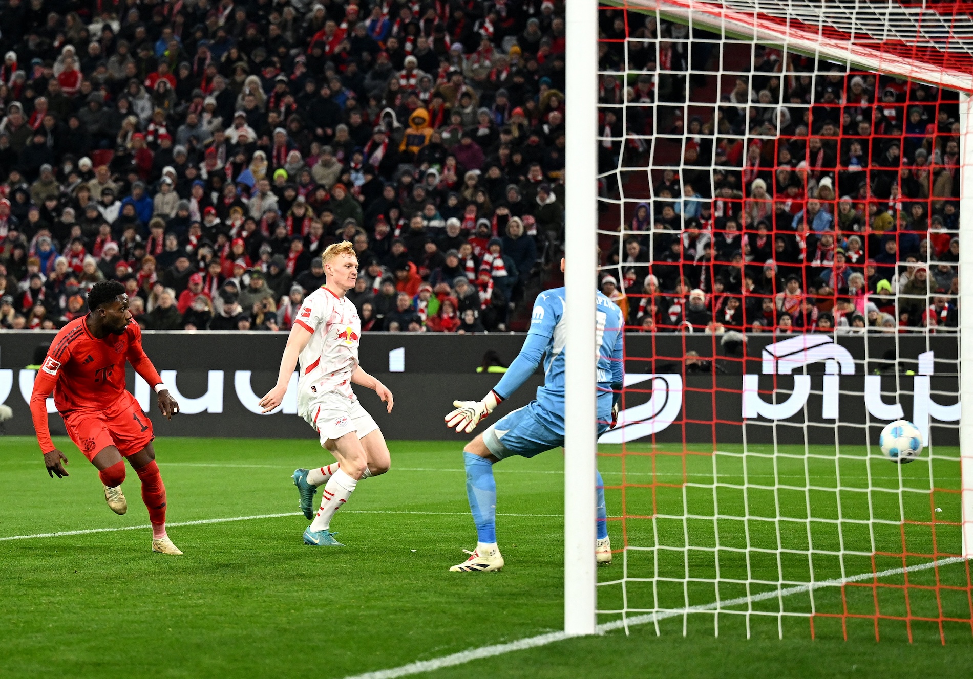 Bayern Munich’s Alphonso Davies scores their fifth goal during the Bundesliga match between Bayern Munich and RB Leipzig at Allianz Arena, Munich, on Dec. 20, 2024. (Reuters)