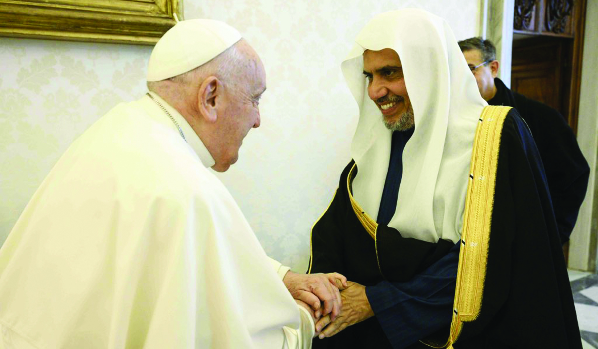Muslim World League chief meets Pope Francis