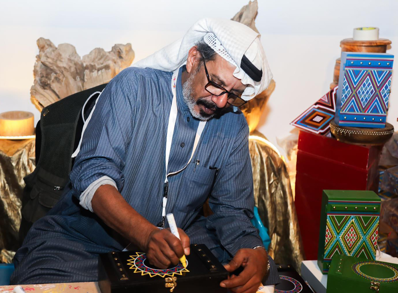 The intricate works highlight the region's cultural heritage and the exceptional craftsmanship of local artisans.(SPA)
