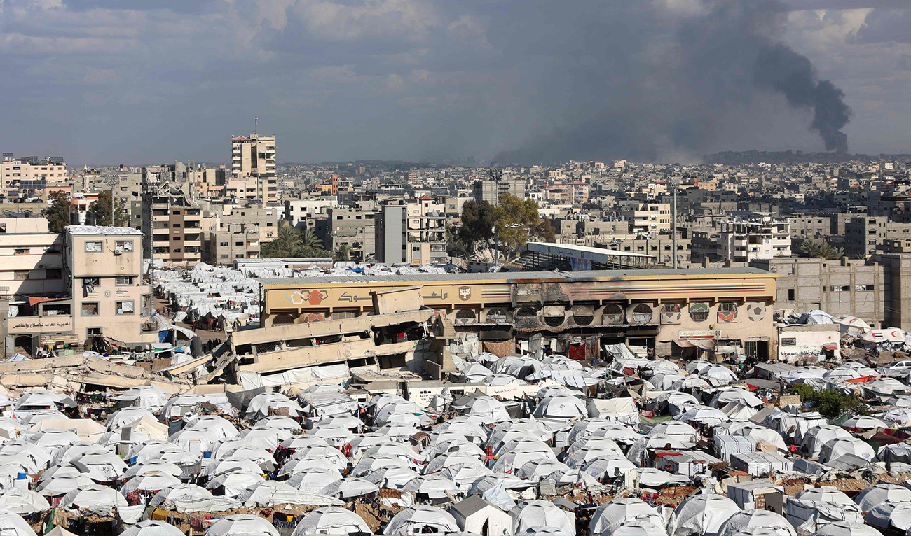 This picture shows tents housing displaced Palestinians in the central Gaza Strip on December 29, 2024. (AFP)