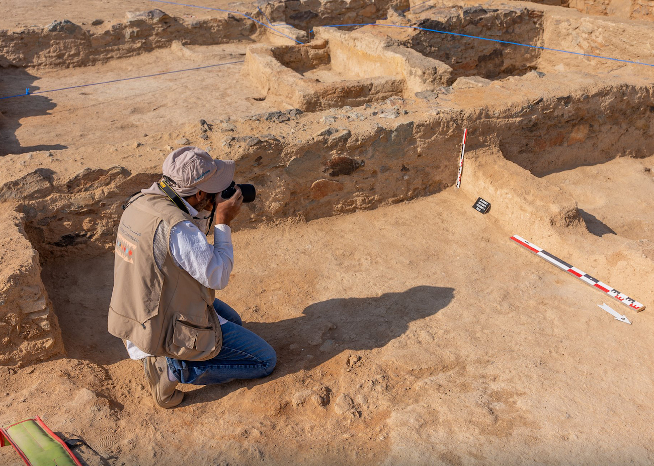 Excavators found granite stone walls, some with mud bricks and gypsum plaster, at the Al-Ma’mala site in the Baha region. (SPA)