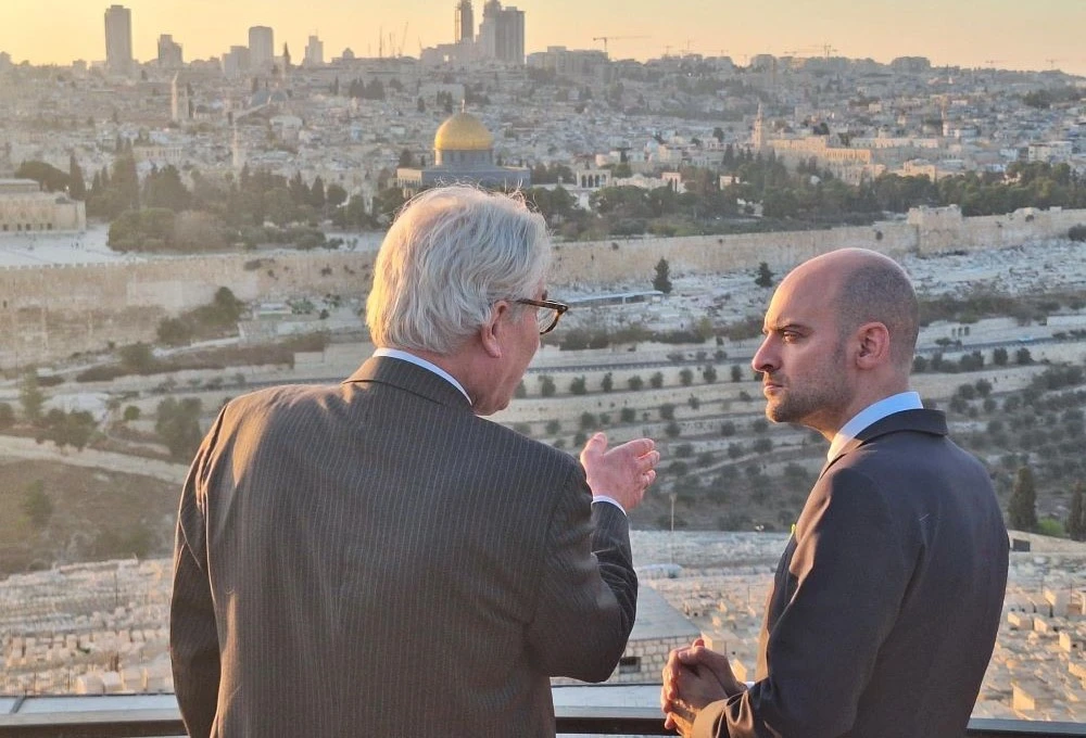 Tor Wennesland and French FM Jean-Noel Barrot. (X/@TWennesland)