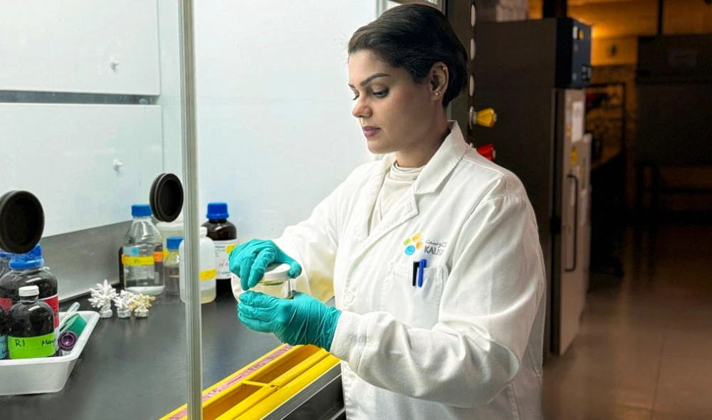 What a Saudi marine scientist has uncovered about the role of algae in coral reef health