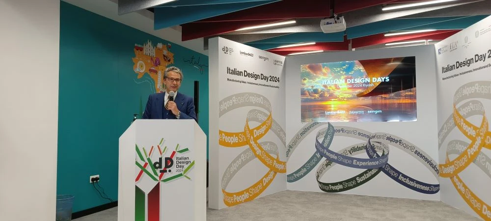 Ambassador Carlo Baldocci makes an address at the 8th Italian Design Day in Riyadh. (AN Photo/Rashid Hassan)