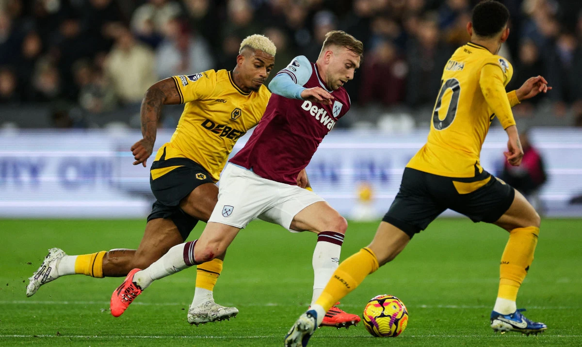 West Ham beat Wolves after edgy Premier League match and heap more pressure on O’Neil