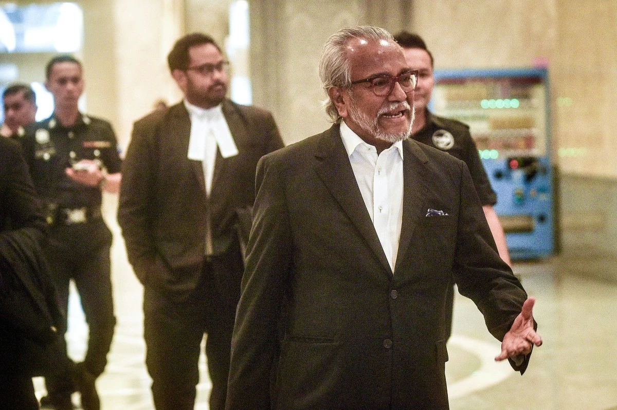 Malaysia PM Anwar deflects questions on house arrest for Najib