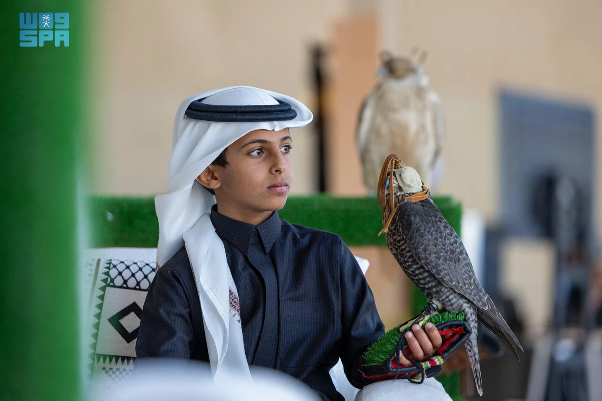 Young falconers embrace heritage, tradition at King Abdulaziz festival