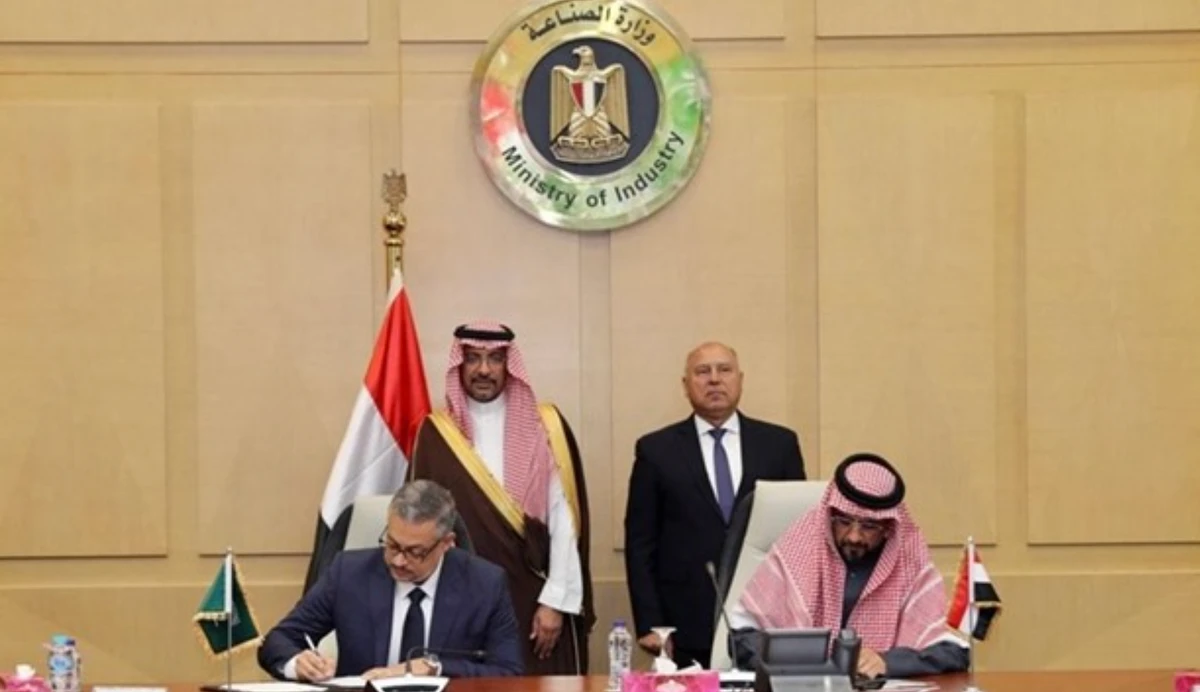 The deal was signed in the presence of Saudi Arabia’s Minister of Industry and Mineral Resources Bandar Alkhorayef. SIS