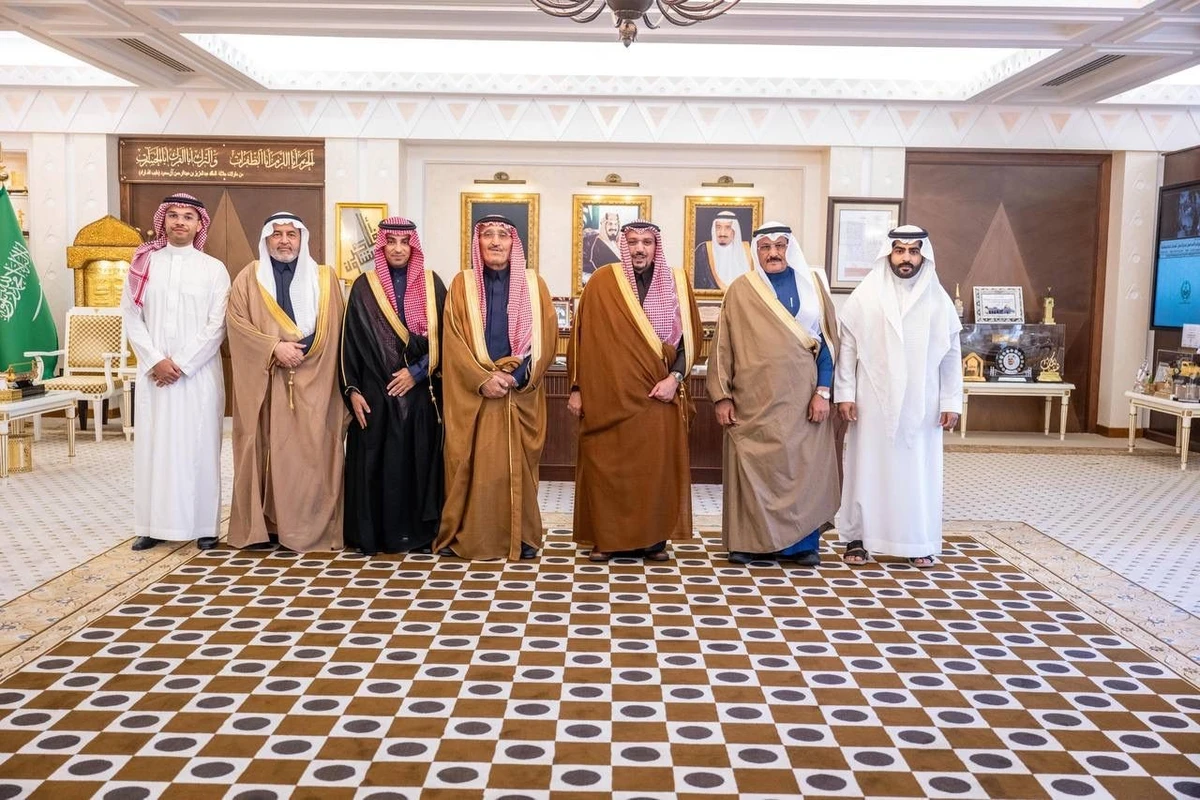 The launch was held under the patronage of Qassim Gov. Prince Faisal bin Mishaal, and attended by Yasser Al-Barrak from SAB and Dr. Abdulrahman Al-Alsoqeer of the Environmental Awareness Society.