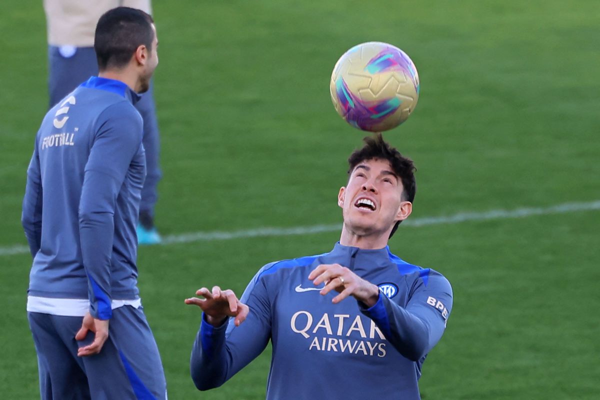 Inter Milan's Italian defender Alessandro Bastoni trains in Riyadh on Jan. 1 on the eve of their Italian Super Cup semi-final match against Atalanta. (AFP)