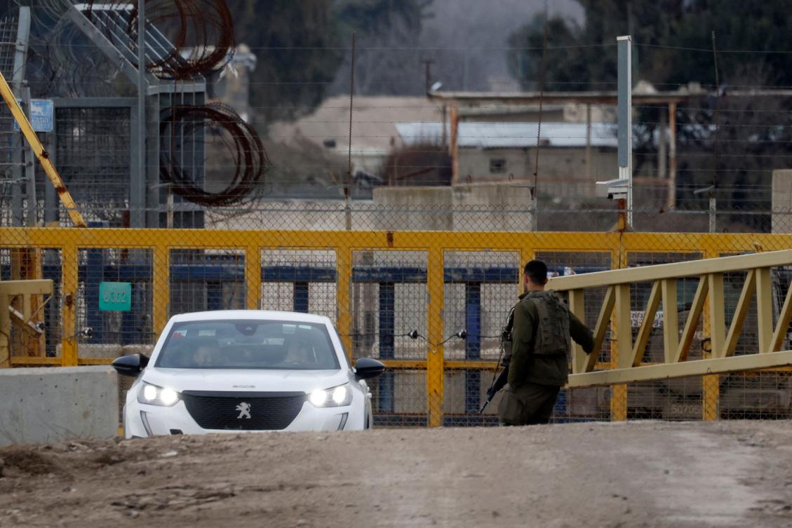 An Israeli soldier stands near the United Nations Quneitra crossing between the Israeli-annexed Golan Heights and Syria on January 5, 2025. (File/AFP)