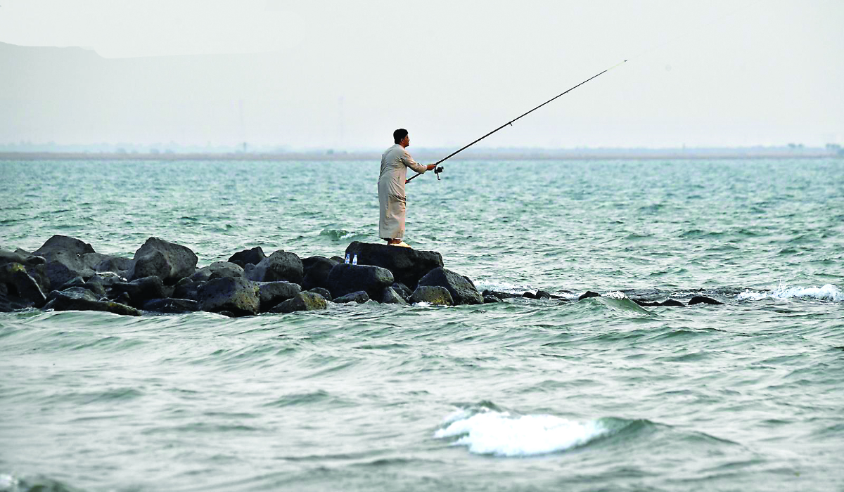 In Asir, a key government initiative involves transferring expertise from veteran fishermen to younger ones. (SPA)