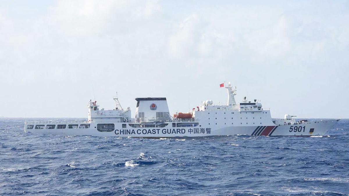 The Philippines on January 12 accused China of pushing its patrol ships close to the main Filipino landmass as part of Beijing's alleged illegal grab of most of the South China Sea. (AFP)