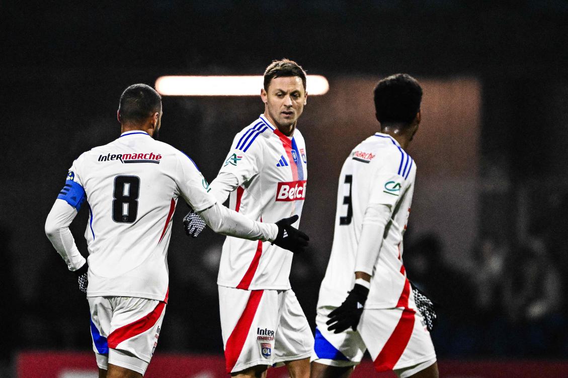 Lyon dumped out of French cup by fifth-tier Bourgoin-Jallieu