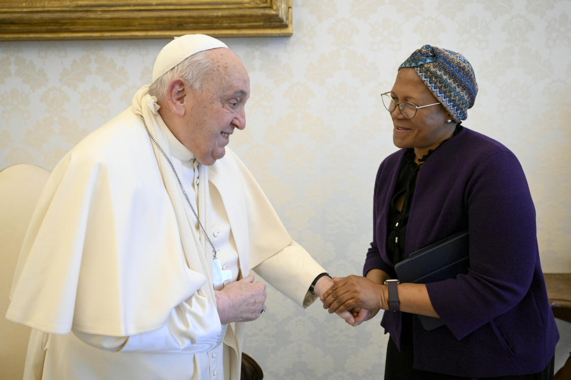 In this picture made available on Jan. 16 by Vatican Media, Pope Francis wears a sling on his right arm, due to a fall earlier in the day, while meeting with FAO Programme Committee Chairperson on World Food Security Nosipho Nausca-Jean Jezile at The Vatican. (AP)