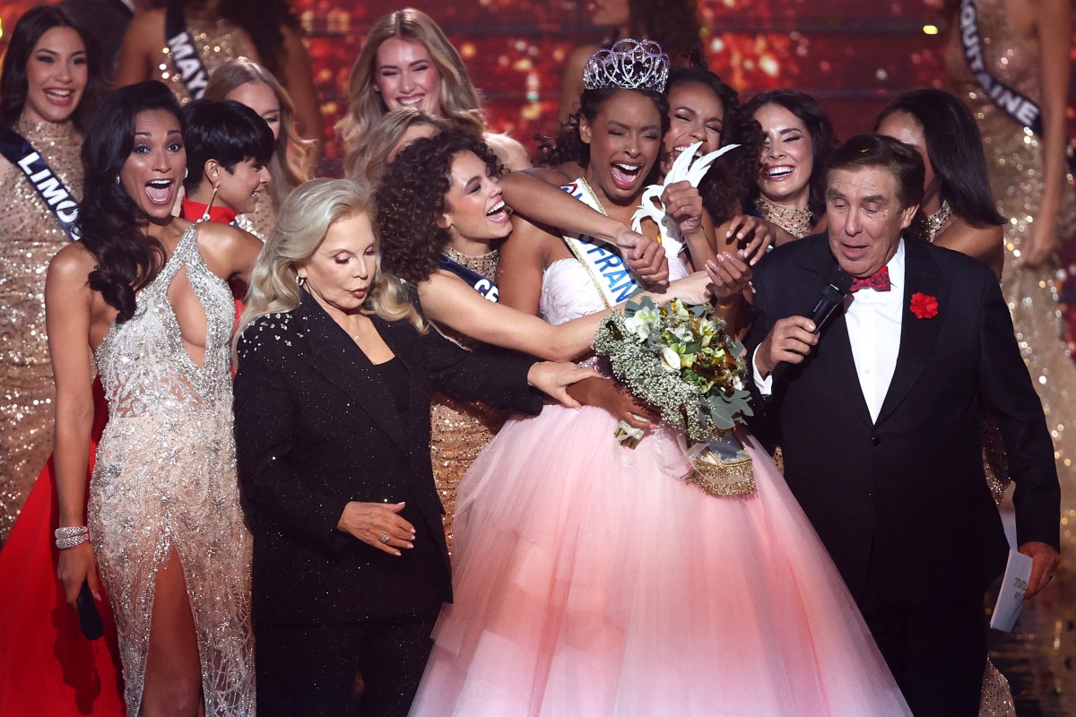 Contest organizers fear for safety of Miss France over Charlie Hebdo controversy