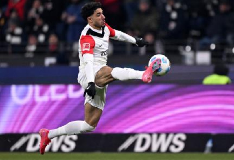 Frankfurt’s Egyptian forward Omar Marmoush controls the ball during their Bundesliga match against SC Freiburg in Frankfurt am Main, western Germany on January 14, 2025. (AFP)