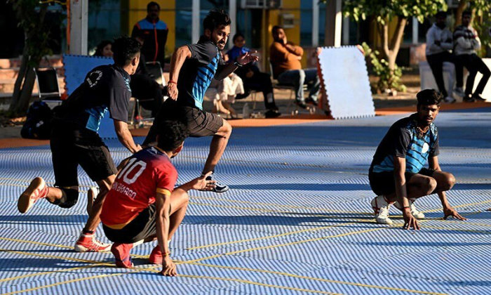 In this photograph taken on January 8, 2025, members of India’s men’s kho kho team take part in selection trials ahead of the upcoming Kho Kho World Cup in New Delhi. (AFP)