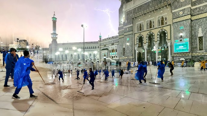 Saudi authorities warn of heavy rains, and thunderstorms until Monday. (NCM)