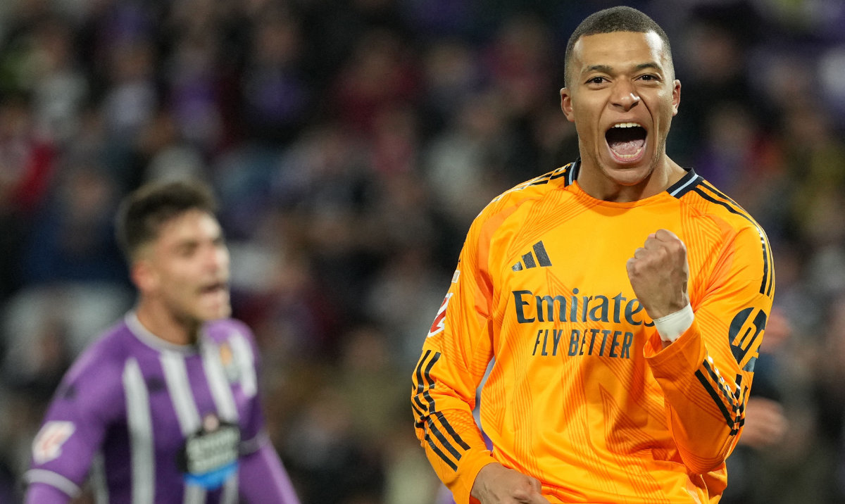 Real Madrid’s French forward Kylian Mbappe celebrates scoring his team’s third goal during the Spanish league football match between Real Valladolid FC and Real Madrid CF at the Jose Zorrilla stadium in Valladolid on Jan. 25, 2025. (AFP)