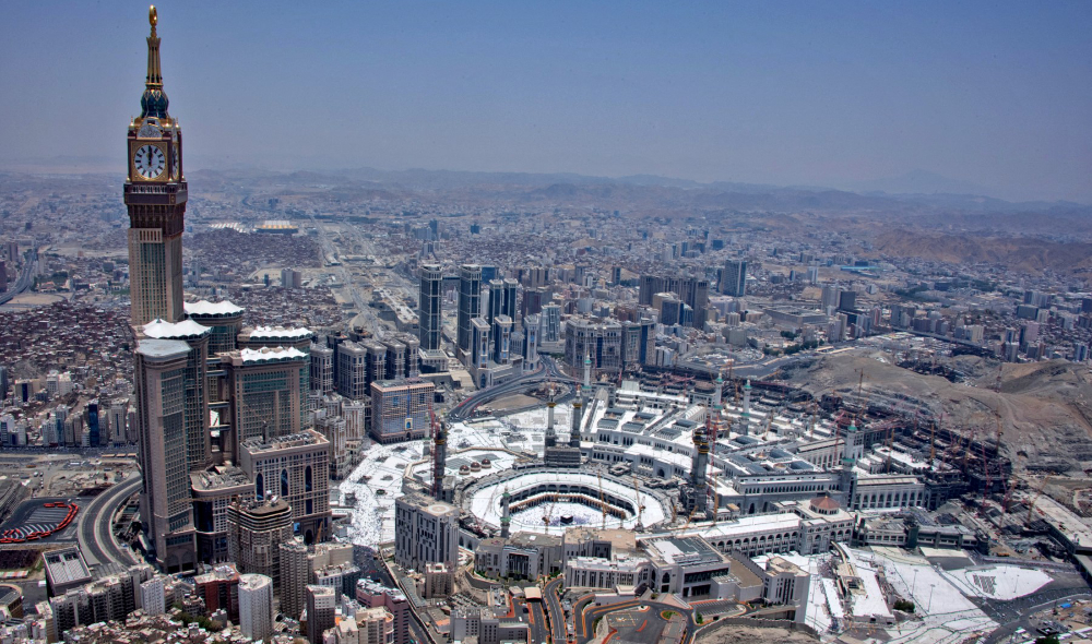 Strengthening the real estate sector and attracting more FDI into the Kingdom is one of the key goals outlined under the Vision 2030 program. (AFP)