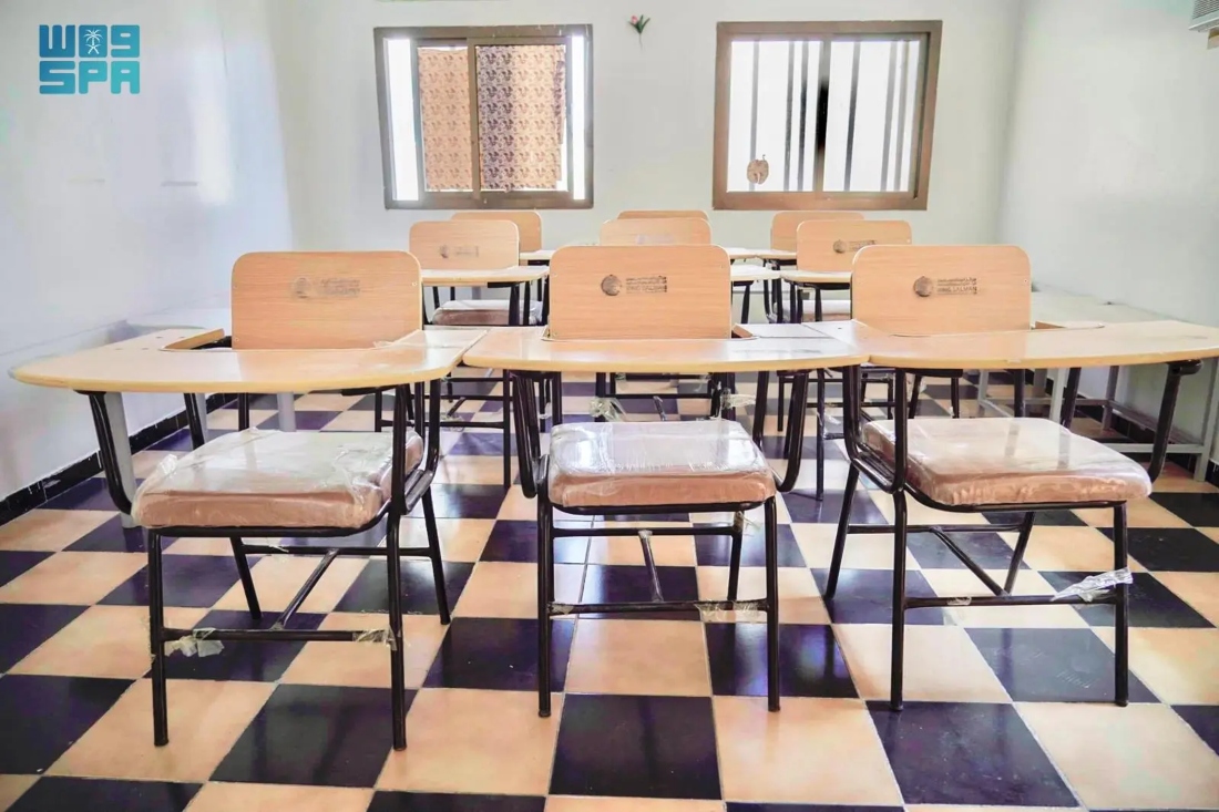 The initiative is part of the ongoing projects provided by Saudi Arabia through KSrelief to address the challenges facing Yemeni educational institutions. (SPA)
