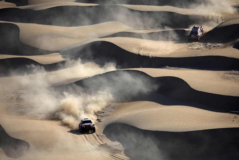 Drivers compete in Stage 2B of the 47th Dakar Rally between Bisha and Bisha on Jan. 6, 2025. (AFP)