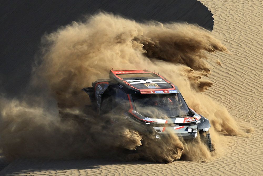 Qatari driver Nasser Al-Attiyah steers his car assisted by his co-driver Edouard Boulanger during stage 2B of the 47th Dakar Rally between Bisha and Bisha on Jan. 6, 2025. (AFP)