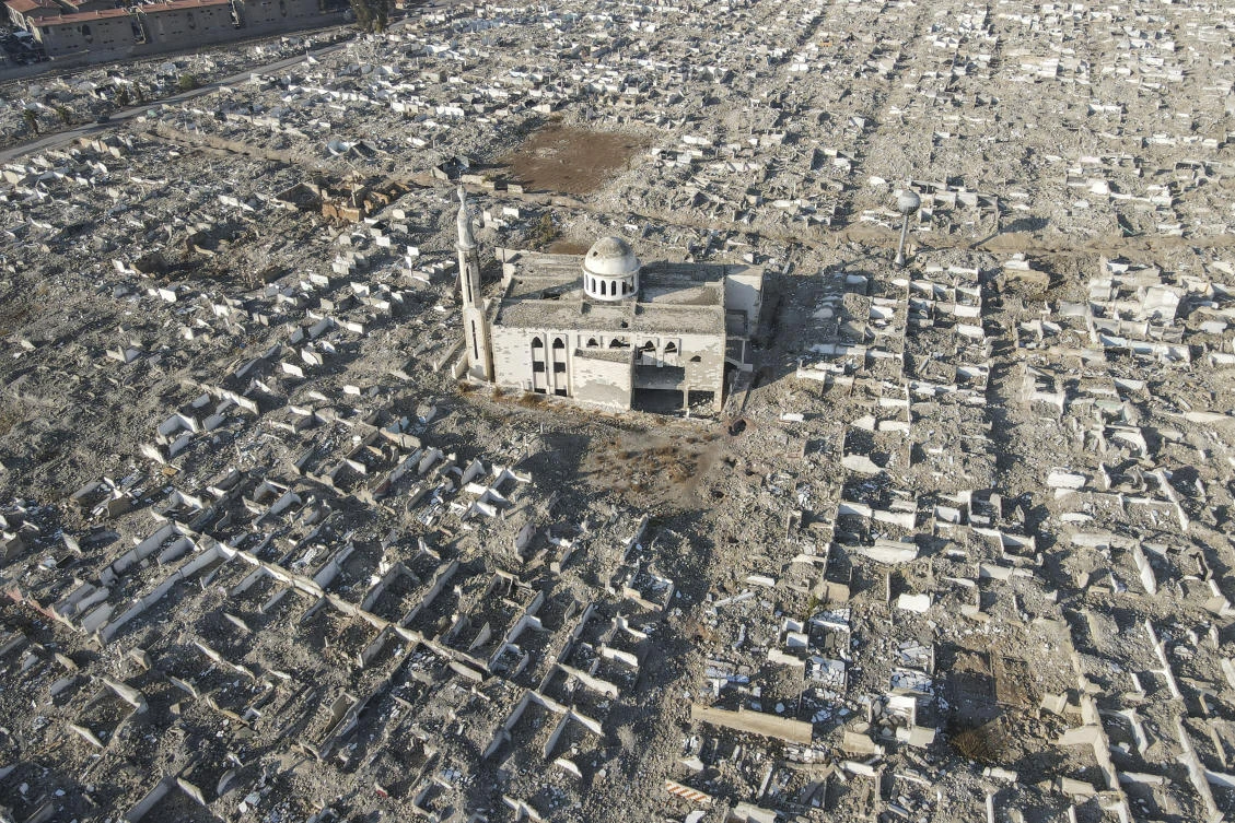 Destruction in Al-Assaly district, which saw fierce fighting between opposition figures and the Assad regime, on the outskirts of Damascus. (AP)