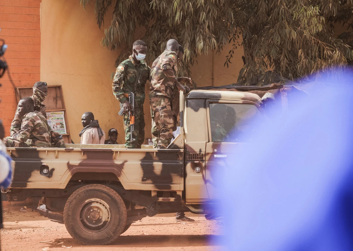 Malian army soldiers are seen on patrol in Bamako in this photo taken on December 29, 2022. (AFP file)
