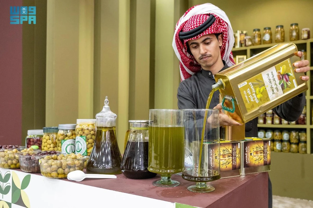 The 18th Al-Jouf International Olive Festival highlights the journey of olives from cultivation to the final product. (SPA)