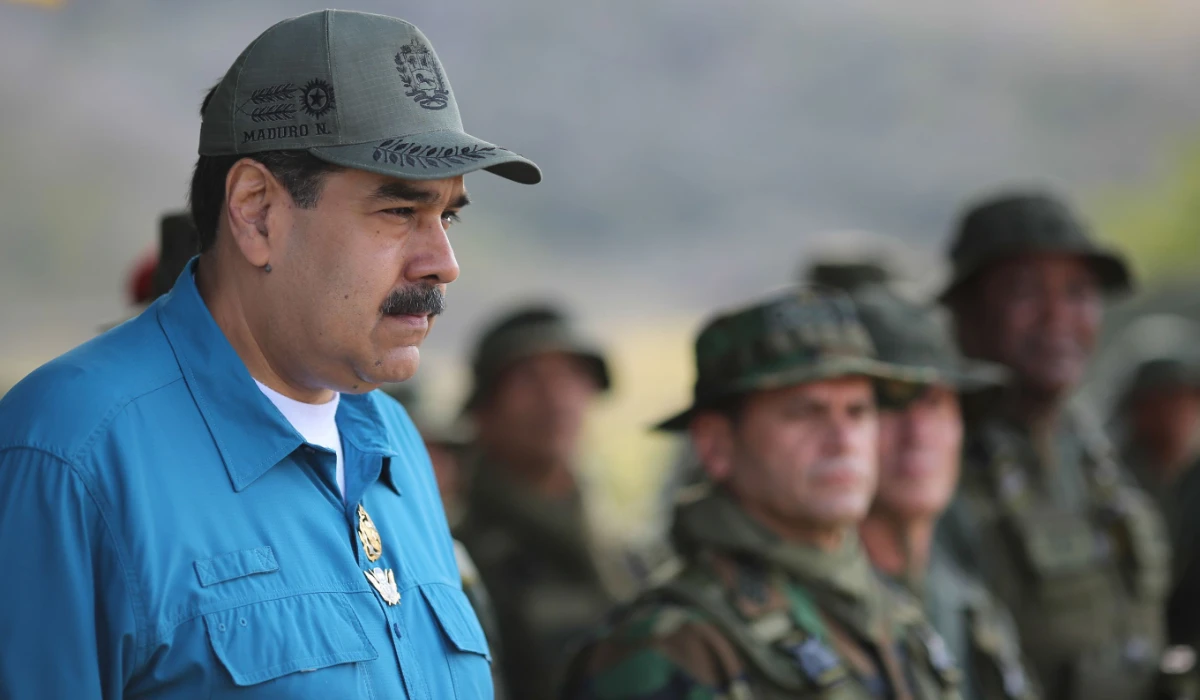 Handout picture released by the Venezuelan presidency showing Venezuela's President Nicolas Maduro delivering a speech to troops at the Naval Base of Turiamo, Aragua State, in Venezuela on February 3, 2019. (AFP)