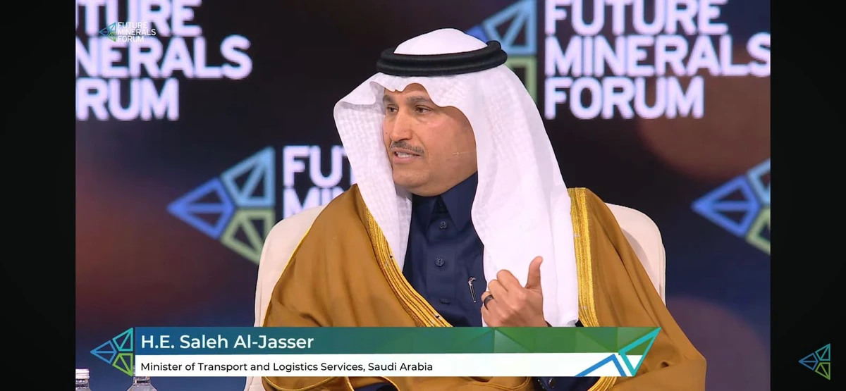 Half of Saudi transport budget to fund rail expansion for mining, industry: minister
