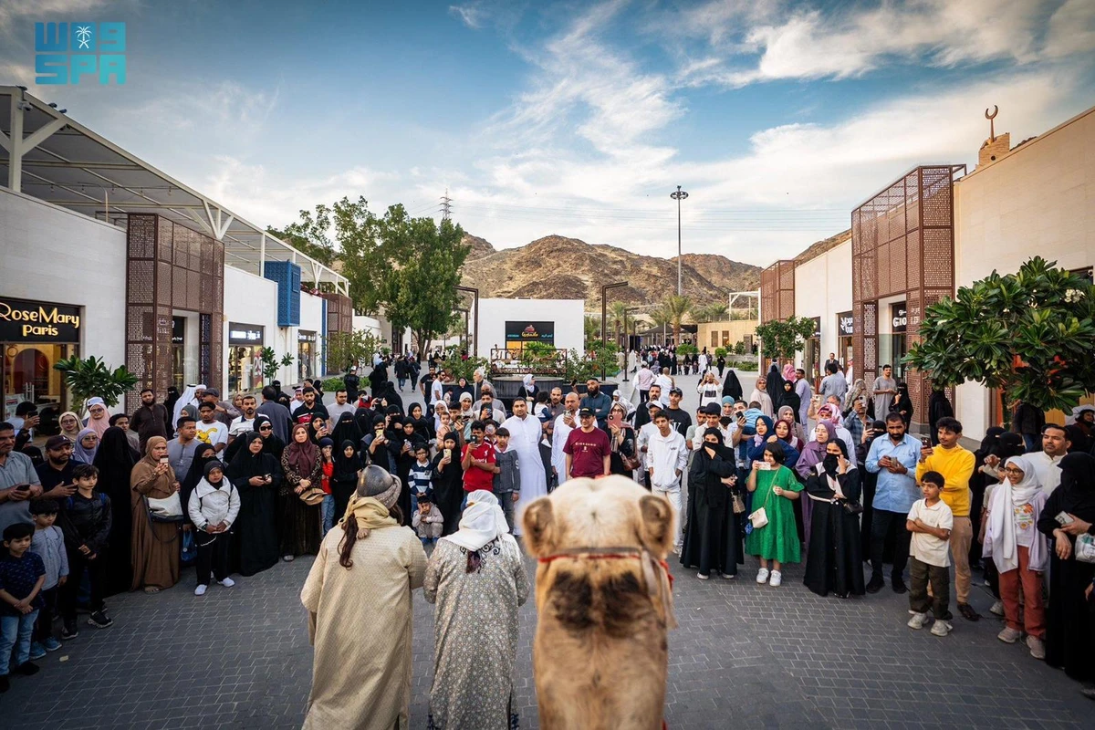 Visitors were taken back to ancient trade routes where camels played a key role in transporting goods and facilitating travel. (SPA)