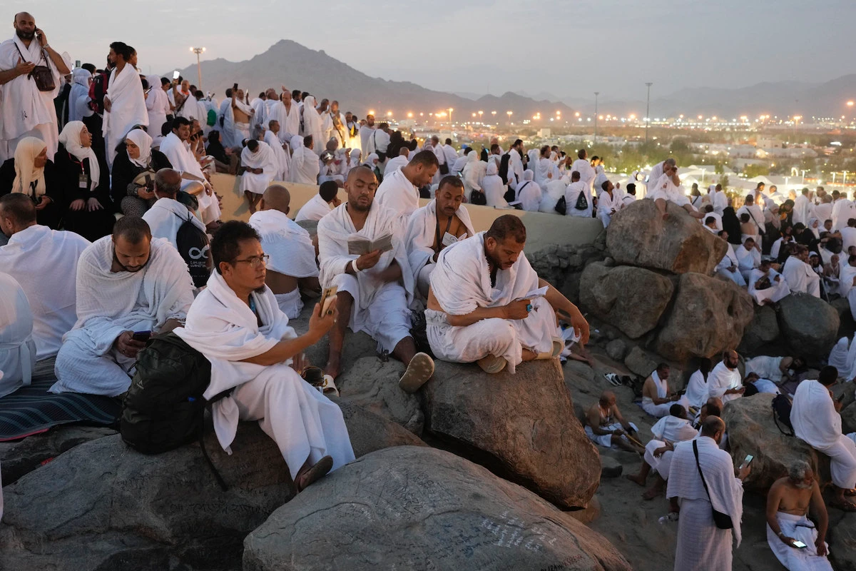 The ministry requested Hajj offices to educate their pilgrims about the necessity of following Hajj regulations and instructions. (File photo)