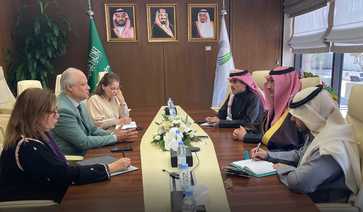 Sultan Al-Marshad holds talks with Khaled Khalifa and accompanied delegation in Riyadh. (Supplied)