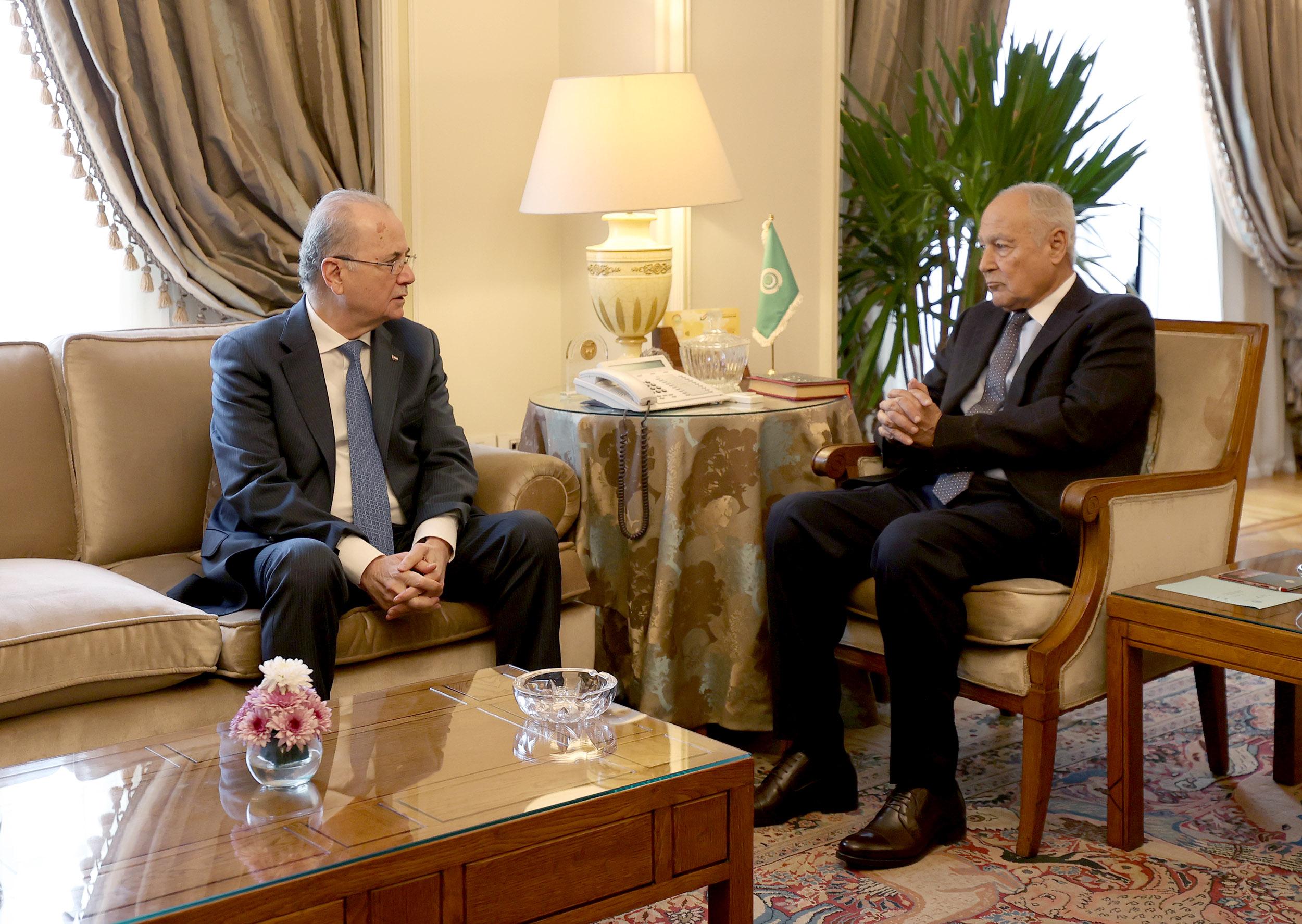 Palestinian Prime Minister Mohammad Mustafa and Ahmed Aboul Gheit, the secretary-general of the Arab League, in Cairo. (WAFA)