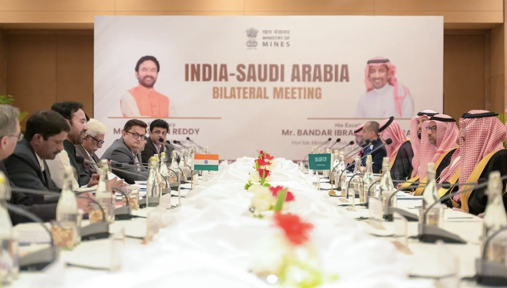 Saudi Arabia’s Minister of Industry and Mineral Resources Bandar Alkhorayef held a series of high-level meetings with leaders of prominent Indian mining companies on Friday to discuss investment opportunities. (SPA)
