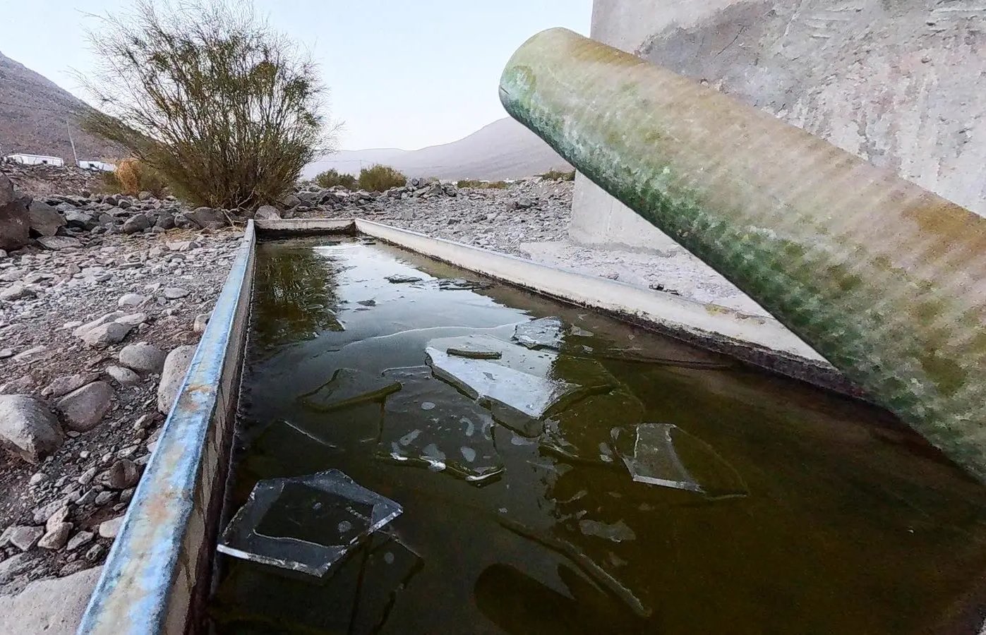 The Tabuk region in northwestern Saudi Arabia experienced a sharp drop in temperatures with the mercury level nosediving to below zero in the early hours on Friday, particularly in open desert areas, where ice formed on water ponds and basins. (Supplied)