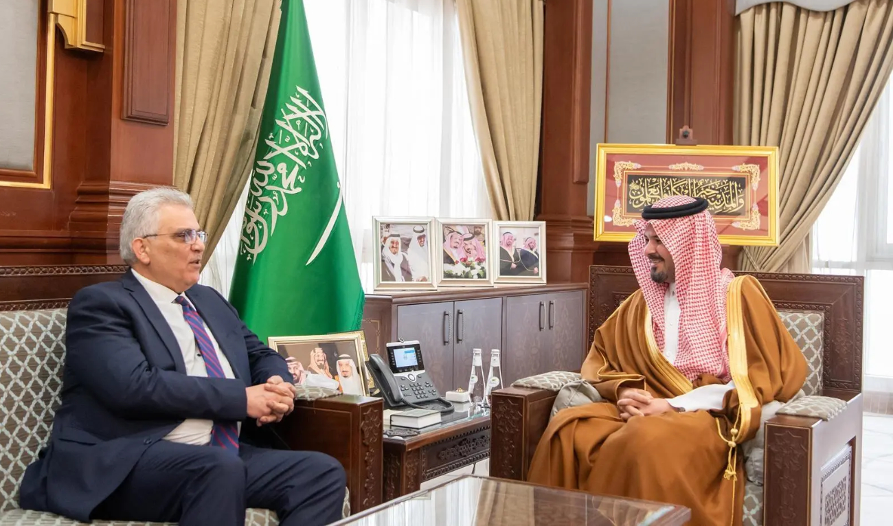 The two officials discussed topics of mutual interest. (SPA)