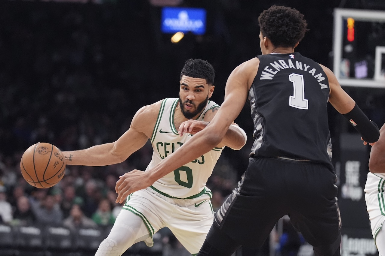 Tatum shines as Celtics top Spurs, Cavs and Thunder triumph