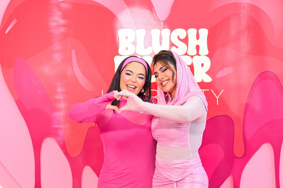 L-R: Sisters Mona and Huda Kattan are the co-founders of Huda Beauty. (File/ Getty Images)